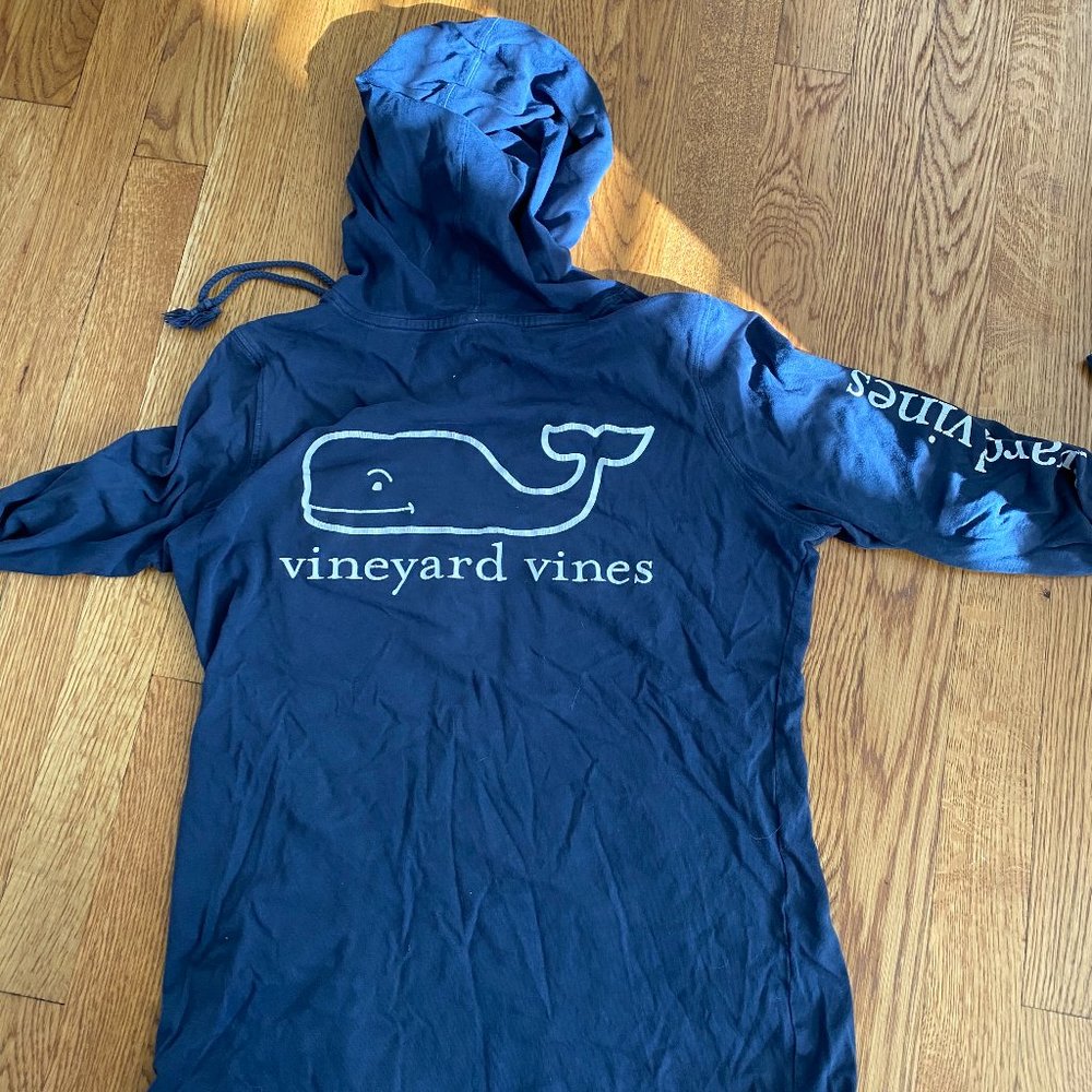 vineyard vines hoodie